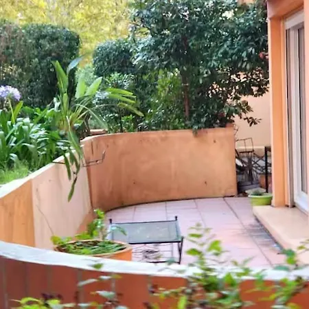 Guest house Private In Shared *