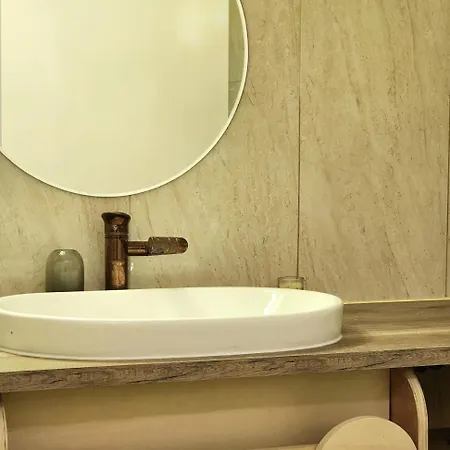 Guest house Private In Shared Toulouse