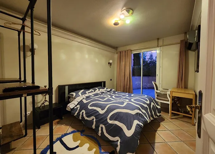 Private In Shared Casa de hóspedes Toulouse